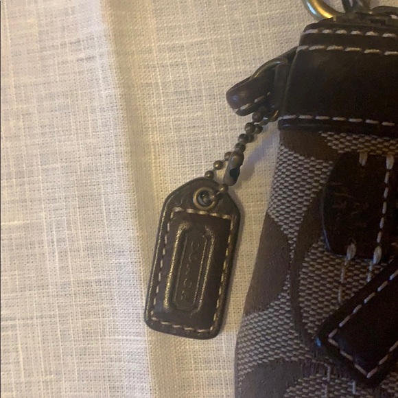 Coach wristlet - Picture 3 of 4